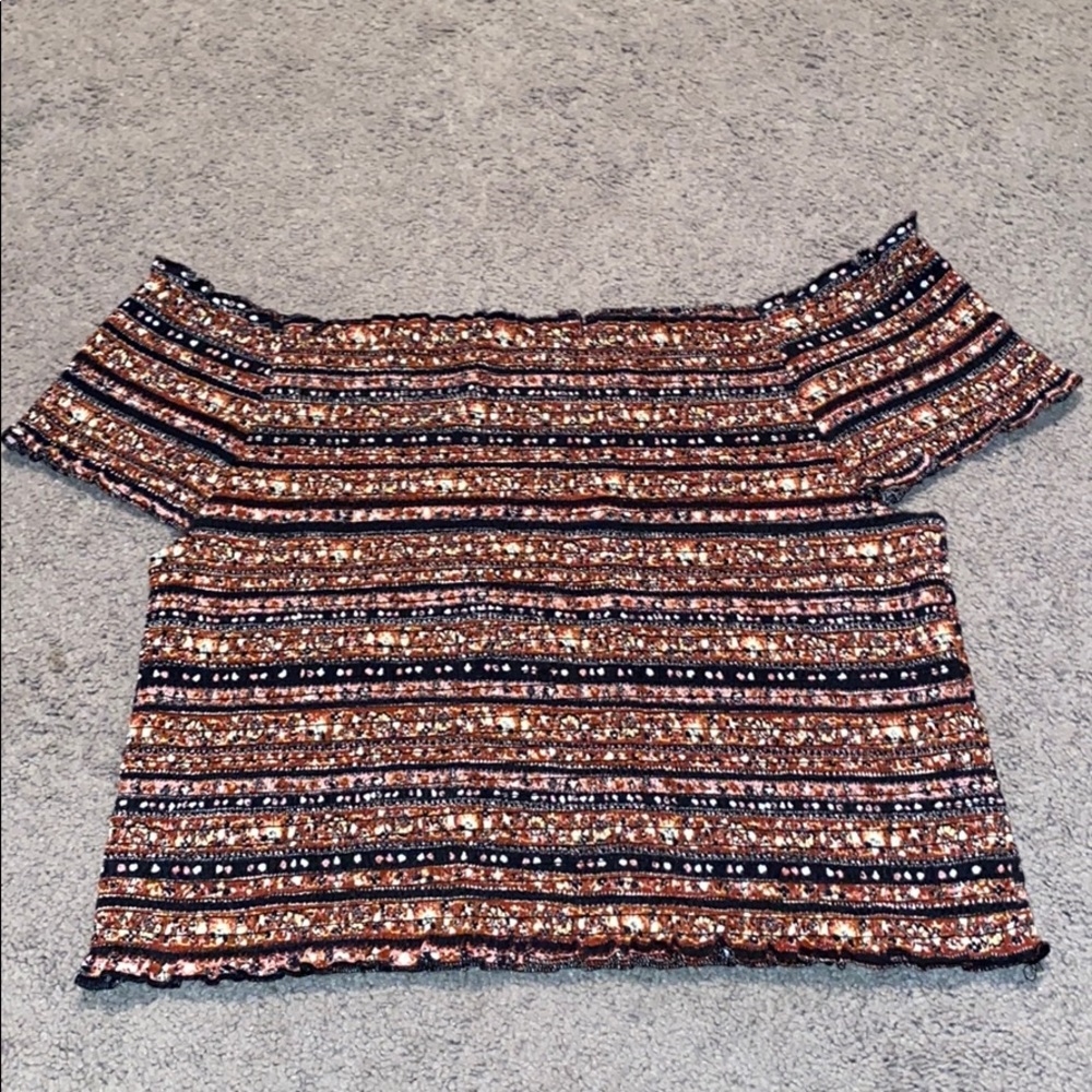 Off the Shoulder Patterned Shirt